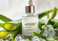 Kwas mlekowy na trądzik: dawkowanie, łączenie składników i typowe błędy Kwas mlekowy na trądzik: dawkowanie, łączenie składników i typowe błędy