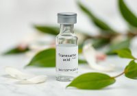 Kwas traneksamowy działanie: dawkowanie, łączenie składników i typowe błędy