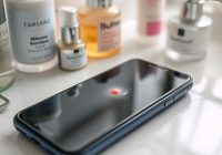 Smartfon a trądzik: przyczyny, pielęgnacja i skuteczne rozwiązania Smartfon a trądzik: przyczyny, pielęgnacja i skuteczne rozwiązania